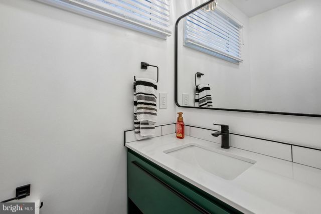 500 LITTLE FALLS ST, Falls Church, VA 22046