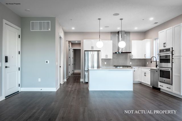 270 Dickenson Street, 403, Columbus, OH 43215