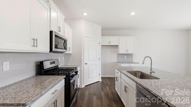 121 Piney Woods Road, Fletcher, NC 28732