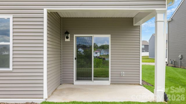 121 Piney Woods Road, Fletcher, NC 28732