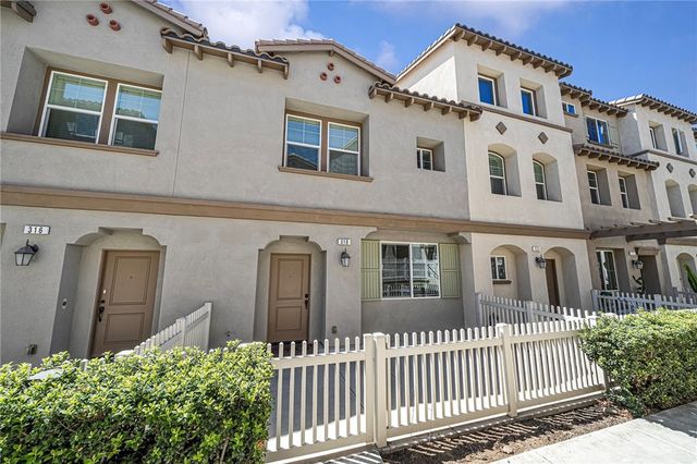 318 N Calvados, Azusa, CA 91702