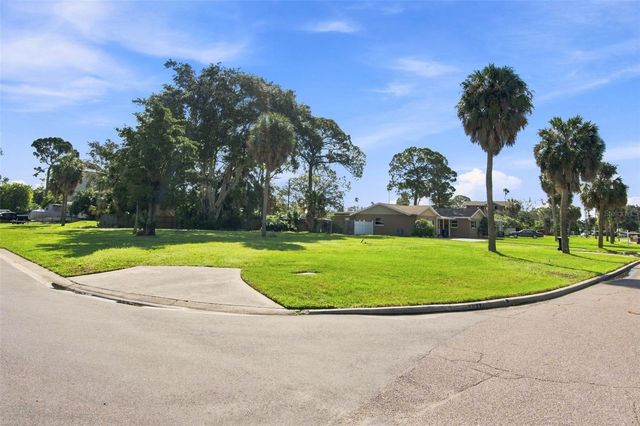 4647 VENETIAN BOULEVARD NE, St Petersburg, FL 33703