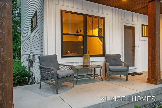 3712 Black Creek Road, Muskegon, MI 49444