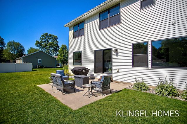 3712 Black Creek Road, Muskegon, MI 49444