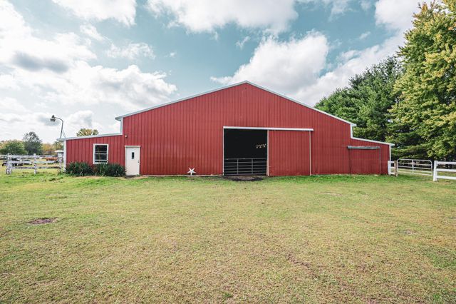 9025 Nugent Avenue NE, Rockford, MI 49341