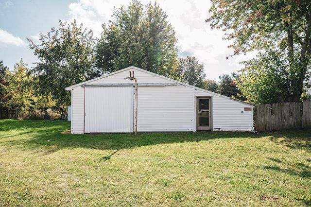 9025 Nugent Avenue NE, Rockford, MI 49341