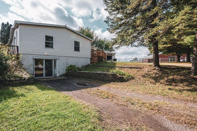 9025 Nugent Avenue NE, Rockford, MI 49341