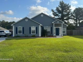 2004 Bayou View Circle, Gautier, MS 39553