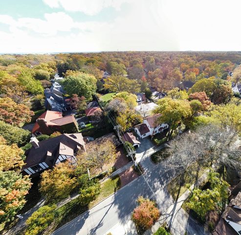 285 Vernon Avenue, Glencoe, IL 60022