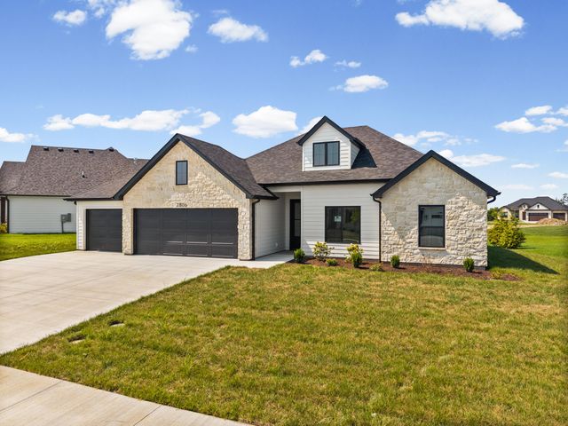 2806 MISTY FLOWER DR, Columbia, MO 65203