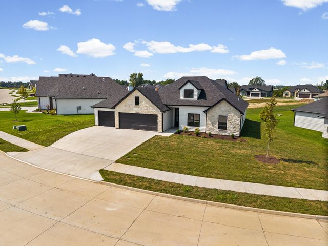 2806 MISTY FLOWER DR, Columbia, MO 65203