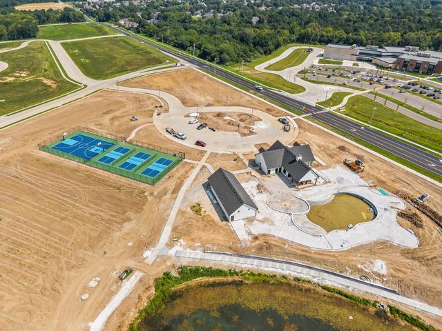 2806 MISTY FLOWER DR, Columbia, MO 65203