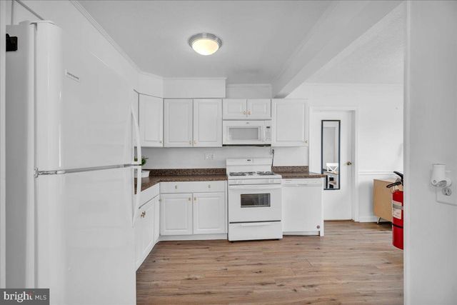 601 TAIT RD, Somerdale, NJ 08083