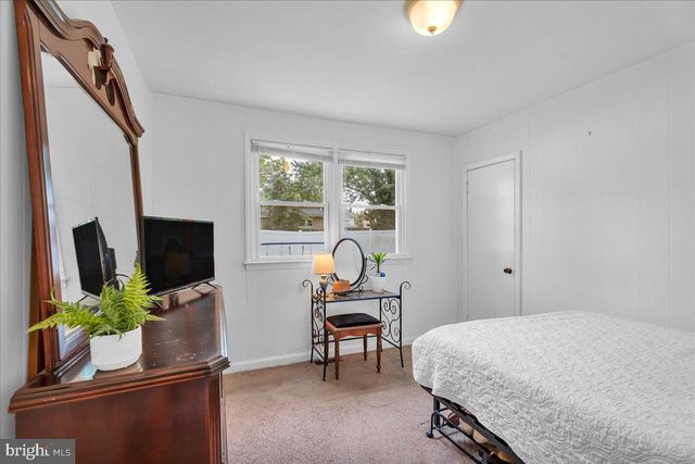 601 TAIT RD, Somerdale, NJ 08083