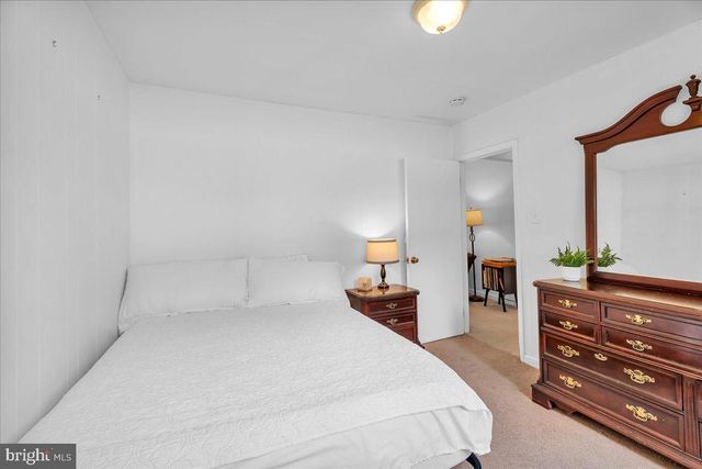 601 TAIT RD, Somerdale, NJ 08083