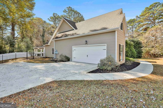 11 Hubbard Road, Newnan, GA 30263