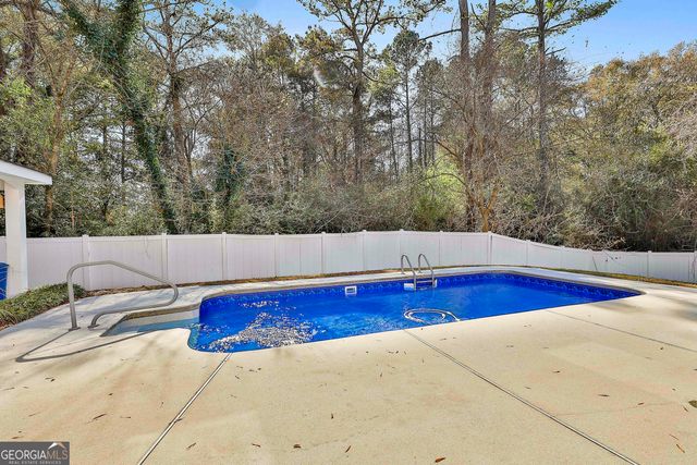 11 Hubbard Road, Newnan, GA 30263
