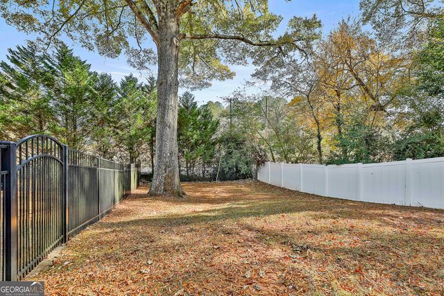 11 Hubbard Road, Newnan, GA 30263