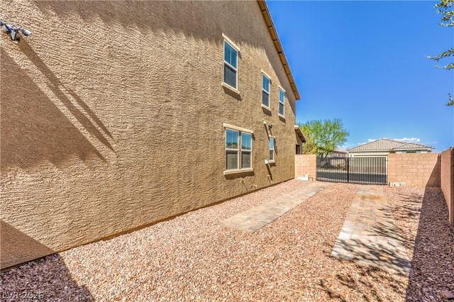 989 Soaring Moon Drive, Henderson, NV 89015