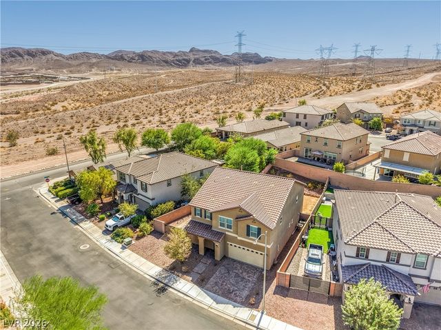 989 Soaring Moon Drive, Henderson, NV 89015