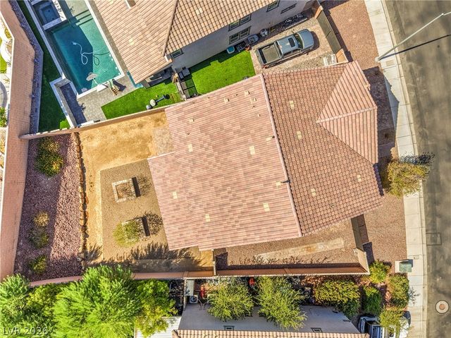 989 Soaring Moon Drive, Henderson, NV 89015