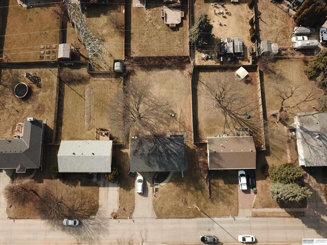 1864 S 123rd Street, Omaha, NE 68144