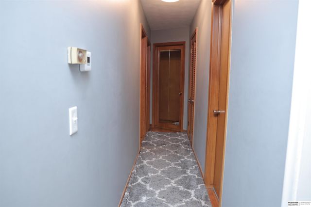 1864 S 123rd Street, Omaha, NE 68144