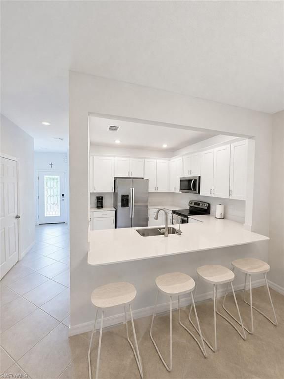 2884 Citrus ST, NAPLES, FL 34120 — photo 5