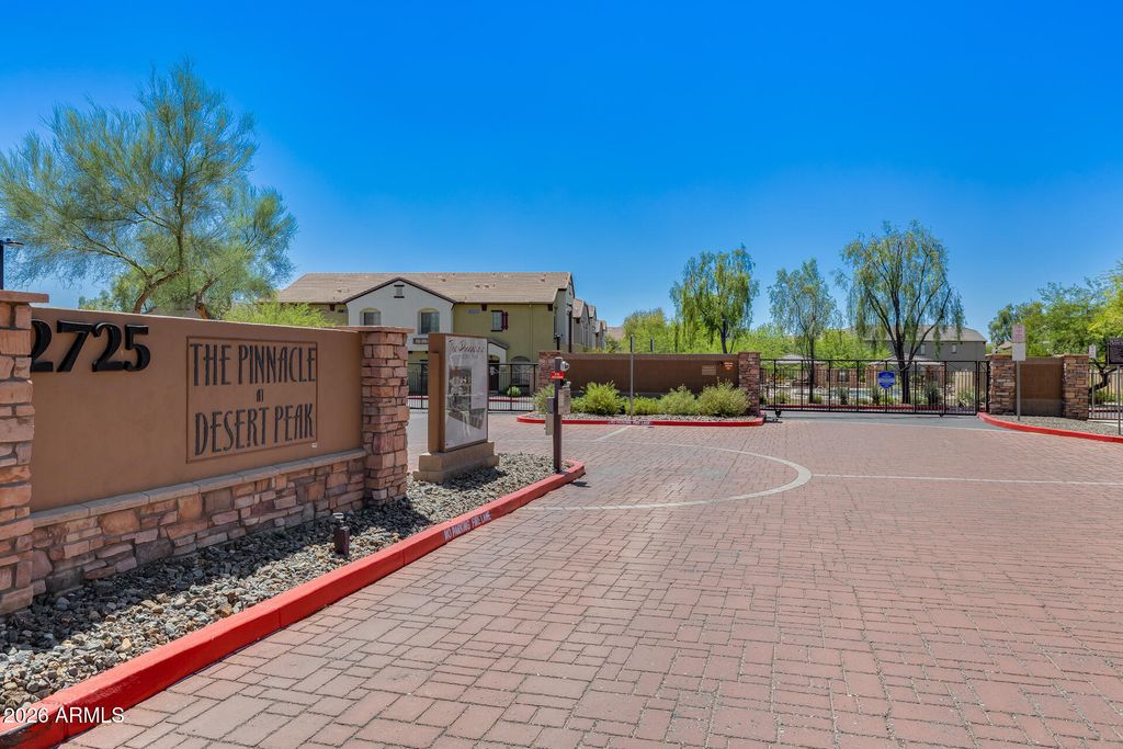 2725 E Mine Creek Road 1025, Phoenix, AZ 85024 — photo 2