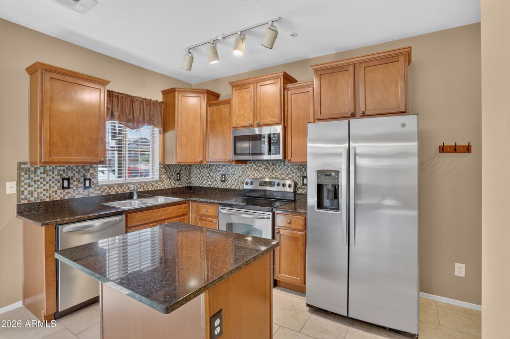 2725 E Mine Creek Road 1025, Phoenix, AZ 85024 — photo 4