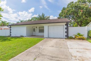 5121 CHATSWORTH AVENUE, Tampa, FL 33625
