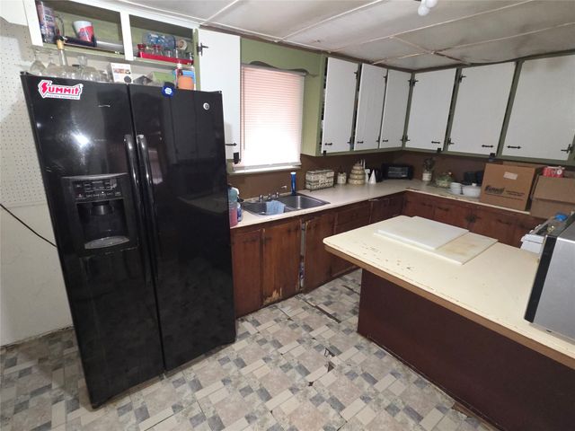 505 N Baylor Avenue, Breckenridge, TX 76424