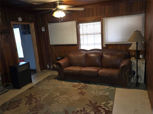 505 N Baylor Avenue, Breckenridge, TX 76424