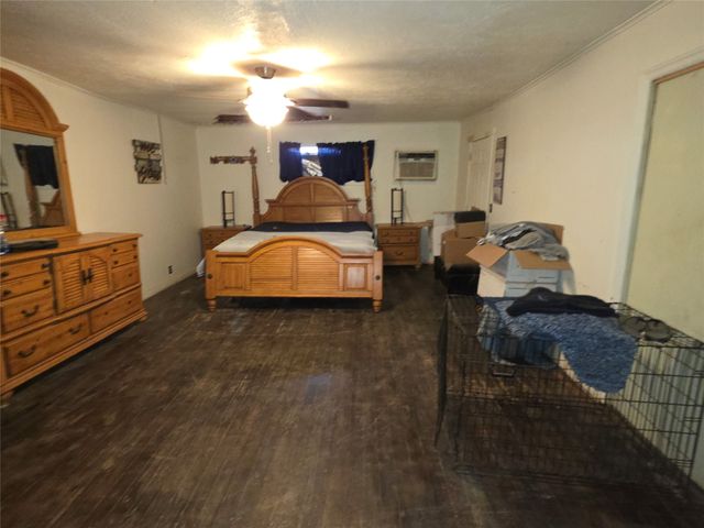 505 N Baylor Avenue, Breckenridge, TX 76424