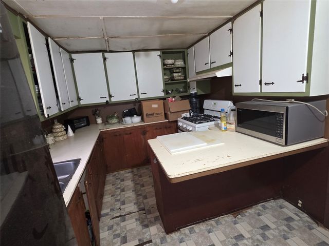 505 N Baylor Avenue, Breckenridge, TX 76424