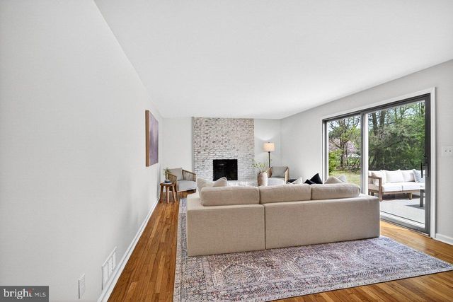 25 PARK HILL TER, Princeton Junction, NJ 08550