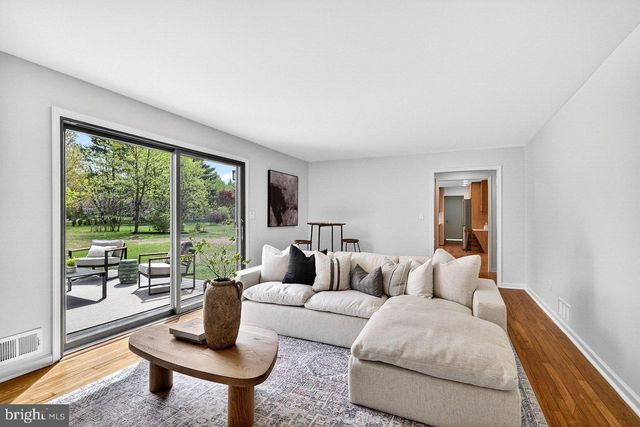 25 PARK HILL TER, Princeton Junction, NJ 08550