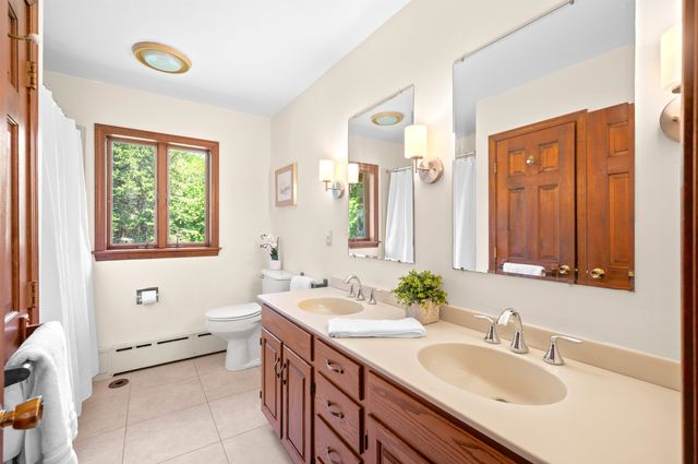 1 Old Milford Road, Amherst, NH 03031