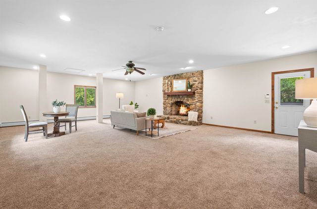 1 Old Milford Road, Amherst, NH 03031