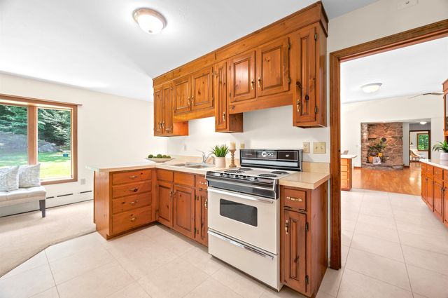 1 Old Milford Road, Amherst, NH 03031