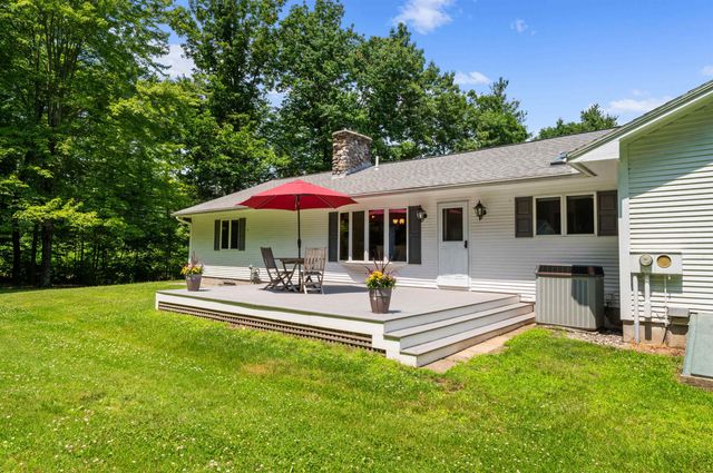 1 Old Milford Road, Amherst, NH 03031