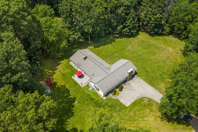 1 Old Milford Road, Amherst, NH 03031