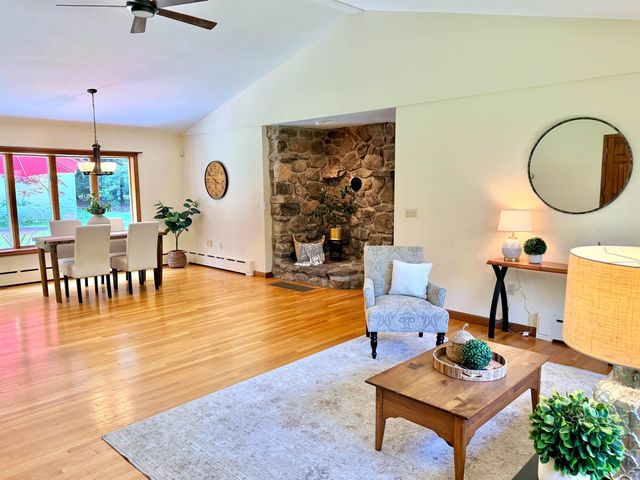 1 Old Milford Road, Amherst, NH 03031