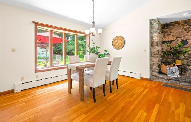 1 Old Milford Road, Amherst, NH 03031