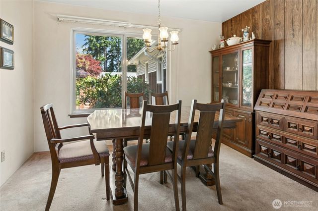 1643 NE Sumner Drive, Oak Harbor, WA 98277