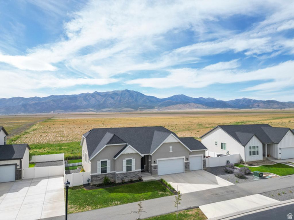 6529 N BISMARK PEAK, Eagle Mountain, UT 84005 — exterior
