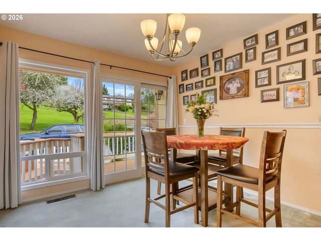 59930 WESTHILL Rd, St Helens, OR 97051