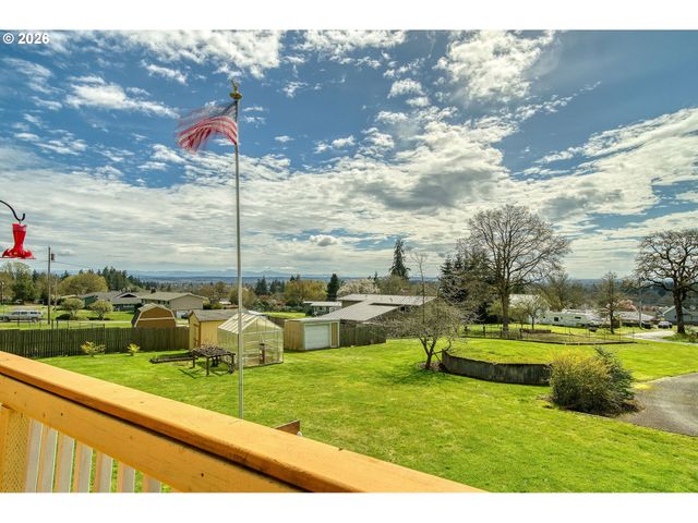 59930 WESTHILL Rd, St Helens, OR 97051