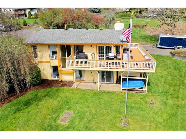 59930 WESTHILL Rd, St Helens, OR 97051