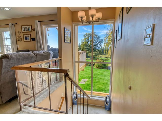 59930 WESTHILL Rd, St Helens, OR 97051